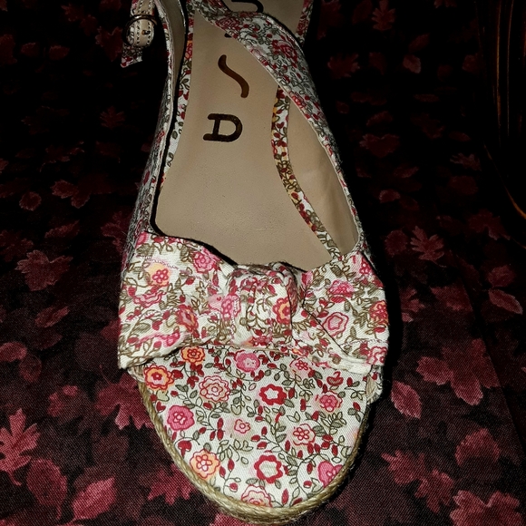 NWOT Unisa Sandals - Picture 7 of 8